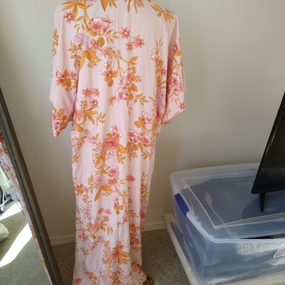 Tularosa Rae Reversible Robe - Picture 8 of 11
